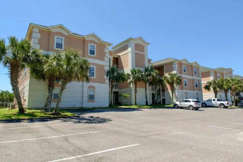 Beachfront, Poolside for Two Pools, 3-Bdrms/3-Baths, Sleeps 8. Perfect Getaway!