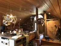 Secluded Cozy Luxurious Cabin, Gourmet Kitchen On 100 Acres W/ Miles Of Trails