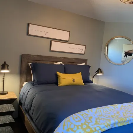 Cozy remodeled condo close to the Village!