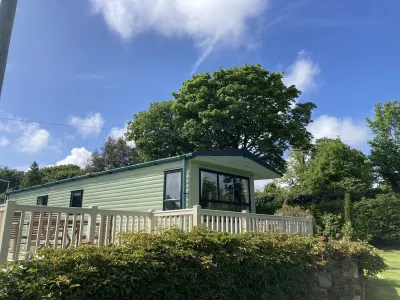 South facing chalet overlooking the mountains and sea Hotels near Pwllheli Traeth Marian-y-de Beach