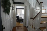 5 minute walk to Beach, Stage Fort Park, and Gloucester Promenade!