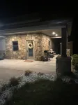 Cozy Hideaway with King Bed, Pond & Firepit