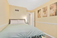 Cheerful, southwest-inspired heartland hideaway