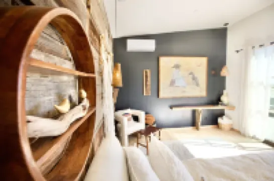 The LoneEast An Eastern Sierra wilderness retreat