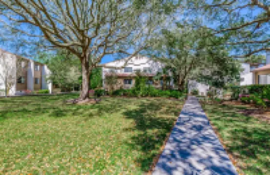 Newly Updated 2 Bed/1.5 Bath Townhome-3 Minute Walk to Beach-Best Deal Around!!