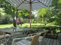 A lovingly renovated, detached farmhouse in a quiet location. Hotels in Bastheim