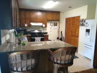 Charming 3 BR/ 2 BA 1.5 miles to Downtown  Fairhope! Hotels in Point Clear