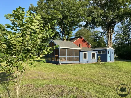 The Blue Elm - A Historic Berkshire Cottage