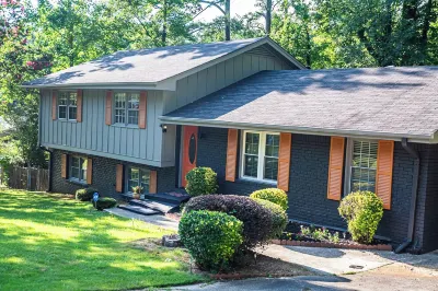 Orange Oasis Hideaway Suite spacious 1 bed retreat Atl airport and Everything! Hotels near World Changers Church International