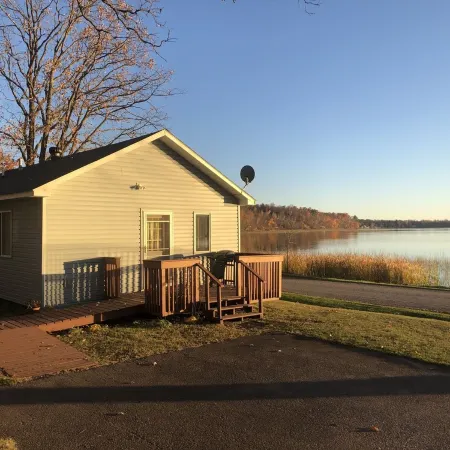 Up North Retreat on Lake Waukenabo