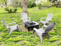 Cozy home in St. Joseph, MO that is centrally located to hospital & university! Hotels near rue21
