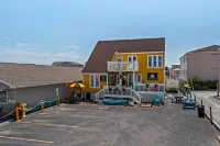 OCEANVIEW, 3 MIN WALK TO BEACH, KID-FRIENDLY, LINENS INCLUDED, FULLY STOCKED Hotels in Sunset Beach