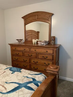 Office with desk and chair Hotels near Beachaven Vineyards & Winery