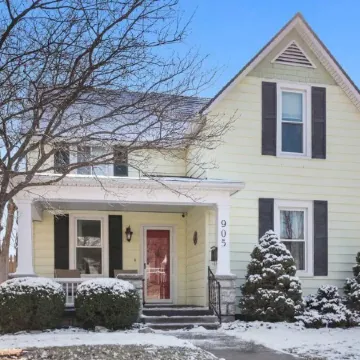 Cheerful 4 bedroom close to historical/sport sites