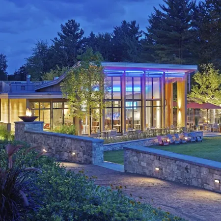 A Topnotch Stowe Experience - Stowe Condo with Free Resort Pool & Hot Tub