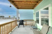 Paradise on Copano Bay ~ Complementary Kayaks ~ Pier and Pool 락포트 호텔