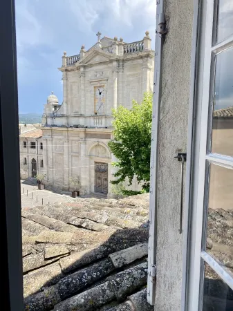 Maison Classée Rénovée Place de L'église - Historical House on the Church Square
