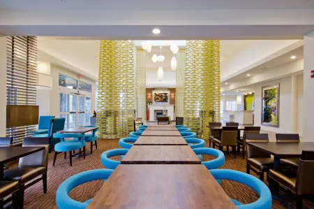 Hilton Garden Inn Martinsburg Отели в г. Berkeley County