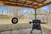 Stay Local - Gameroom near Amphitheater and Baseball