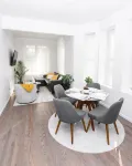 Gorgeous,  2- bedroom apartment walking distance to GWB!