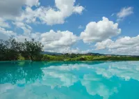 San Gimignano villa with pool, 5 rooms en suite, A/C, wi-fi, panoramic view - Villas