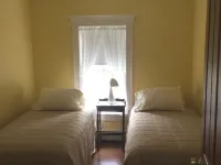 Upscale Vacation Rental Across From Haley Pond In The Village Of Rangeley レーンジリーのホテル