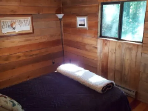 Seven Springs Cabin - Bear Claw Chalet - Authentic, Pet Friendly Log Cabin Hotels in Donegal Township