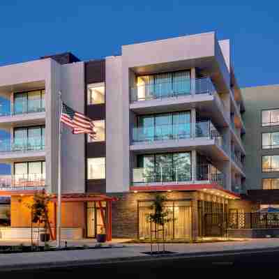 Hampton Inn & Suites Sunnyvale Silicon Valley Hotel Exterior