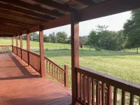 The Bourbon Lodge - Log home escape, Bourbon Trail, sunsets, peaceful retreat