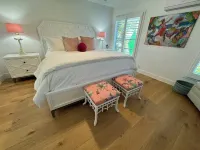 Cottage B - 2 Blocks to the Beach, 5th Street and 3rd Ave. South