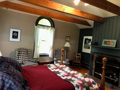 Close to Galena, close to perfect. Premier get away.  Three beautiful suites.