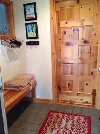 Pet Friendly Circle 4 Cabin And People Friendly As Well