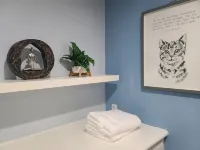 Westside Retreat w/Yard, Grill, Hot Tub, Near Sofi Stadium, LAX, and the Beach فنادق في Ladera Heights