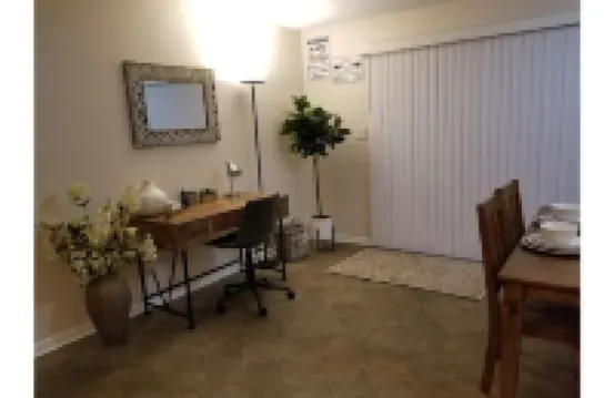 Lyle and Taylor present-Spacious Private Apt