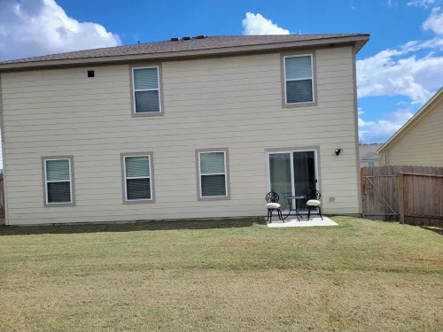 Spacious 5-bedroom house with AC, WiFi minutes from Texas A&M University