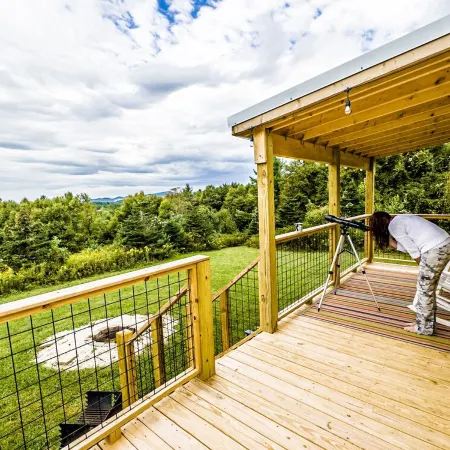 Tiny, charming mountaintop cottage with large firepit, deck and amazing views