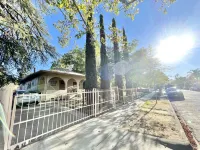 Spacious home near UC Davis med Midtown & Cal Expo