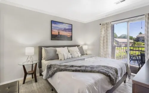 UPDATED ground level condo in heart of BRANSON