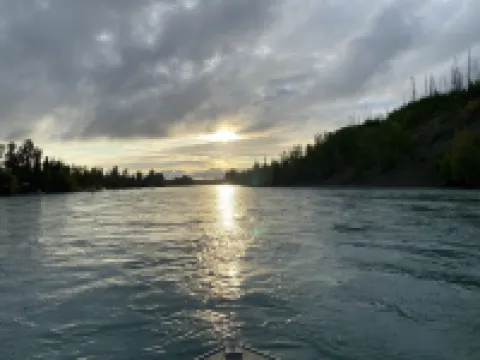 Kenai riverfront log cabin, perfect for fishing, close to town Hotels in Sterling