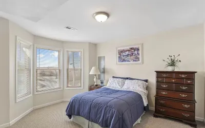 Captain's Quarters