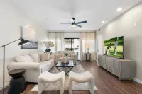 Pool View Condo: Golf & Trails