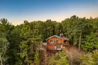 Cabin in 150Acres| Views | Theater |Hot Tub| Game Rm| Fire Pit