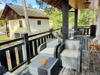 Luxurious Chalet in a Quiet and Ideal Location - Classified