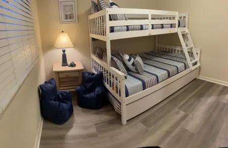 Breathtaking Ocean View, Beachfront Condo-Steps to Beach/Pools, Sea Colony East