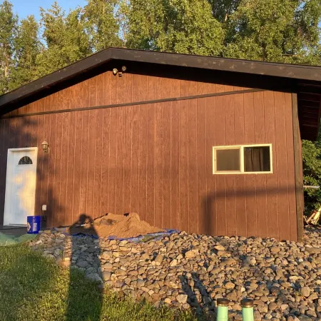 Quiet, private, 1 bedroom, studio in great part of town. Old recording studio!