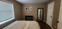 Charming 2-bedroom house with WiFi, AC in cool Escanaba