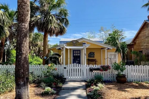 Oystertown Cottage Hotels in Apalachicola