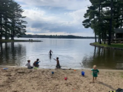 Poolside Villa on Lake Delton