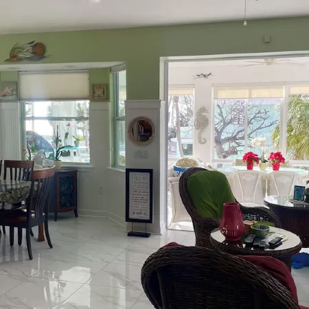 Private Executive Home/Resort Tropical Plant/Luxury/BeachView/ Pool/Spa.Elevator