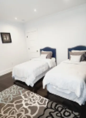 Comfortable and conveniently located.